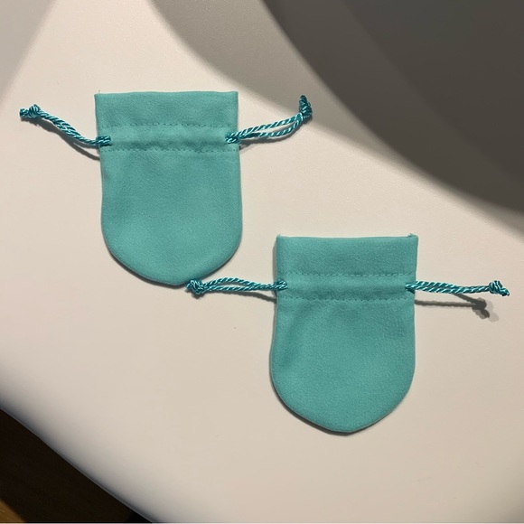 2x Tiffany & Co. empty pouch jewelry drawstring dust bag set New Excellent cond - Picture 2 of 5
